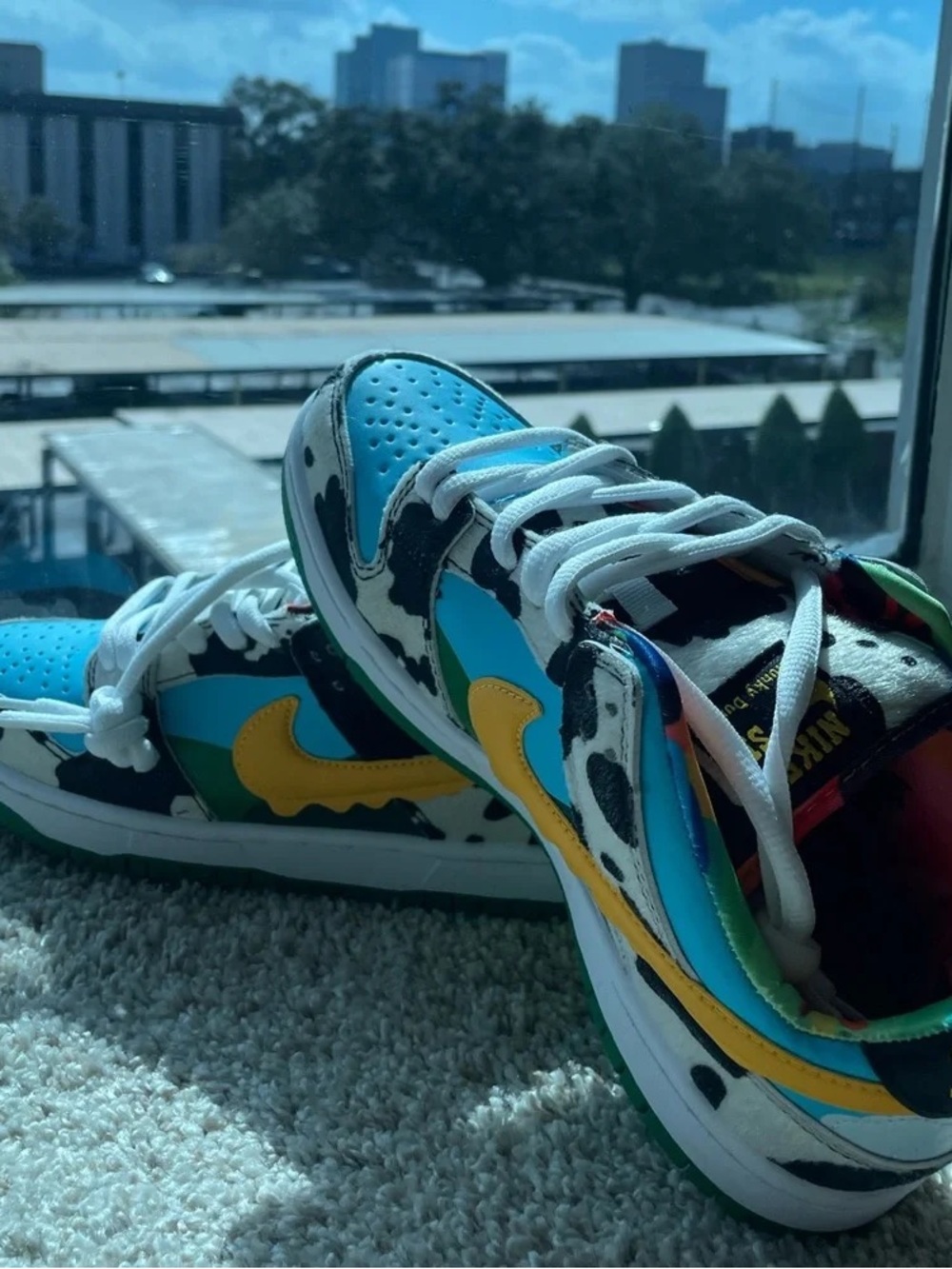 Ben & Jerry Nike   Cow Print Low-Top Sneakers - Turquoise & Yellow no shoe box